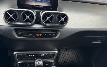 Mercedes-Benz X-Класс I, 2018 год, 3 290 000 рублей, 10 фотография