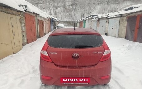 Hyundai Solaris II рестайлинг, 2011 год, 900 000 рублей, 2 фотография
