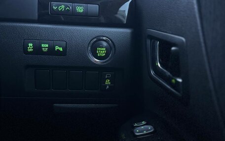 Toyota Vellfire I, 2010 год, 1 950 000 рублей, 23 фотография