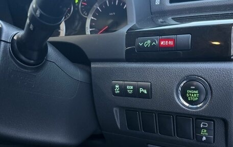 Toyota Vellfire I, 2010 год, 1 950 000 рублей, 20 фотография