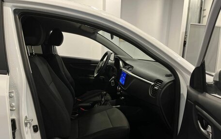 KIA Rio IV, 2021 год, 1 445 000 рублей, 27 фотография