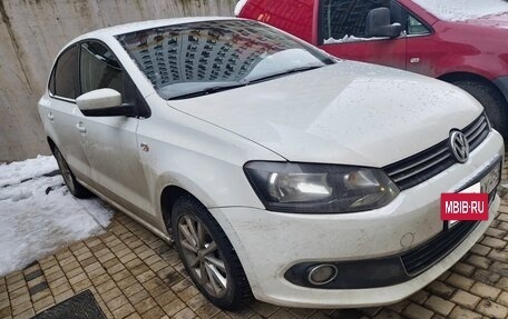 Volkswagen Polo VI (EU Market), 2015 год, 870 000 рублей, 2 фотография