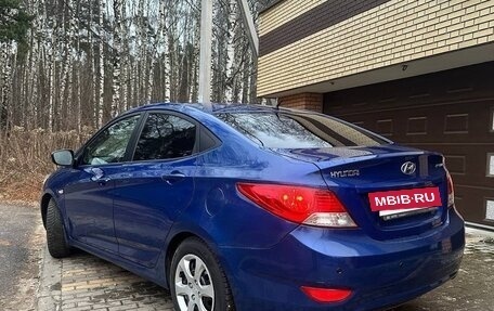 Hyundai Solaris II рестайлинг, 2011 год, 700 000 рублей, 7 фотография