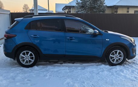 KIA Rio IV, 2018 год, 1 250 000 рублей, 2 фотография