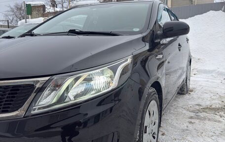 KIA Rio III рестайлинг, 2013 год, 950 000 рублей, 3 фотография