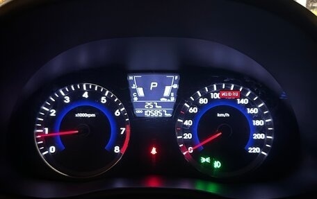 Hyundai Solaris II рестайлинг, 2012 год, 850 000 рублей, 5 фотография