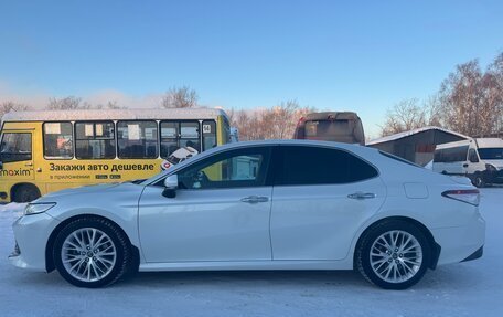 Toyota Camry, 2018 год, 2 900 000 рублей, 6 фотография