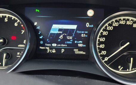 Toyota Camry, 2019 год, 3 100 000 рублей, 5 фотография