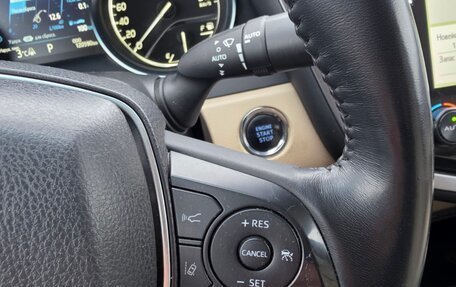 Toyota Camry, 2019 год, 3 100 000 рублей, 7 фотография