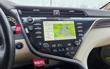 Toyota Camry, 2019 год, 3 100 000 рублей, 6 фотография