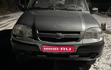 Chevrolet Niva I рестайлинг, 2015 год, 550 000 рублей, 3 фотография