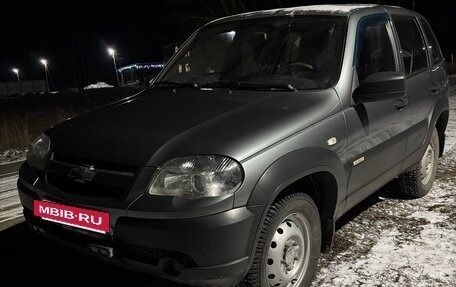 Chevrolet Niva I рестайлинг, 2015 год, 550 000 рублей, 2 фотография