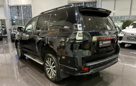 Toyota Land Cruiser Prado 150 рестайлинг 2, 2021 год, 7 450 000 рублей, 8 фотография
