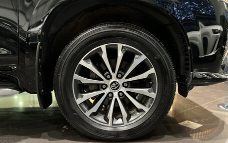 Toyota Land Cruiser Prado 150 рестайлинг 2, 2021 год, 7 450 000 рублей, 22 фотография