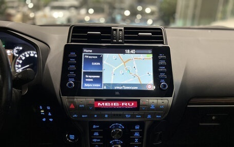 Toyota Land Cruiser Prado 150 рестайлинг 2, 2021 год, 7 450 000 рублей, 18 фотография