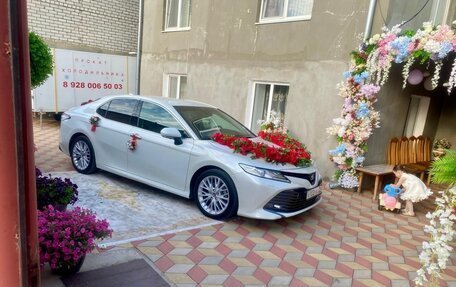Toyota Camry, 2019 год, 3 200 000 рублей, 5 фотография