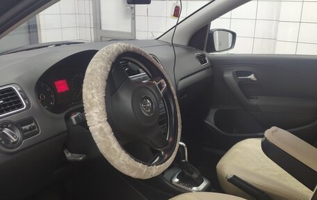 Volkswagen Polo VI (EU Market), 2013 год, 900 000 рублей, 9 фотография