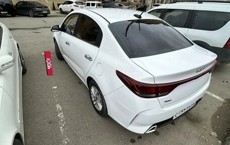 KIA Rio IV, 2022 год, 1 900 000 рублей, 2 фотография