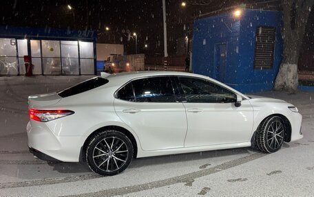 Toyota Camry, 2021 год, 3 050 000 рублей, 6 фотография