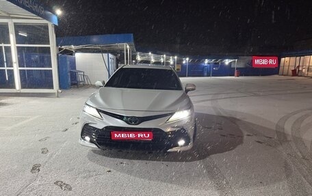 Toyota Camry, 2021 год, 3 050 000 рублей, 1 фотография