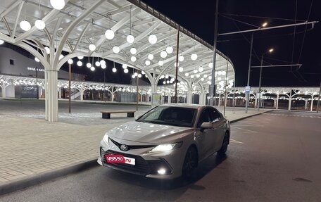 Toyota Camry, 2021 год, 3 050 000 рублей, 13 фотография