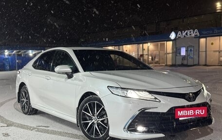 Toyota Camry, 2021 год, 3 050 000 рублей, 9 фотография