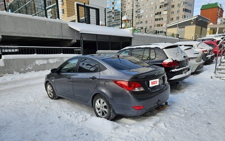 Hyundai Solaris II рестайлинг, 2012 год, 845 000 рублей, 3 фотография