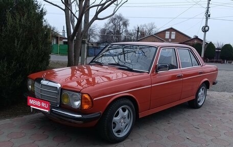 Mercedes-Benz W123, 1983 год, 424 000 рублей, 2 фотография