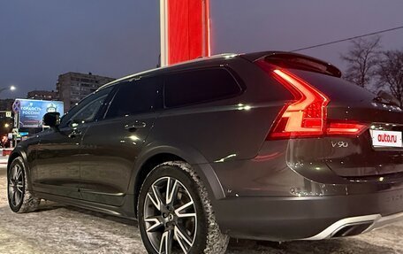 Volvo V90 Cross Country I рестайлинг, 2018 год, 3 390 000 рублей, 7 фотография
