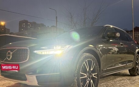 Volvo V90 Cross Country I рестайлинг, 2018 год, 3 390 000 рублей, 4 фотография
