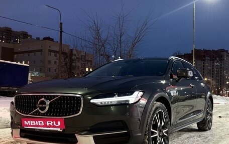 Volvo V90 Cross Country I рестайлинг, 2018 год, 3 390 000 рублей, 2 фотография