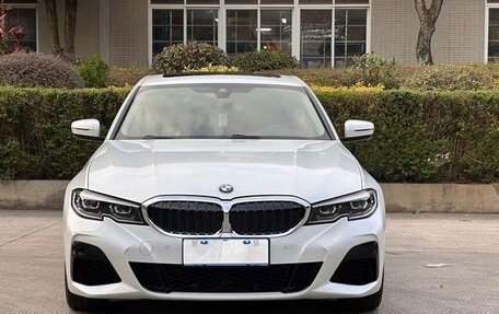 BMW 3 серия, 2021 год, 3 000 000 рублей, 2 фотография
