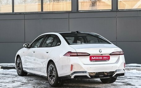 BMW 5 серия, 2024 год, 8 399 000 рублей, 2 фотография