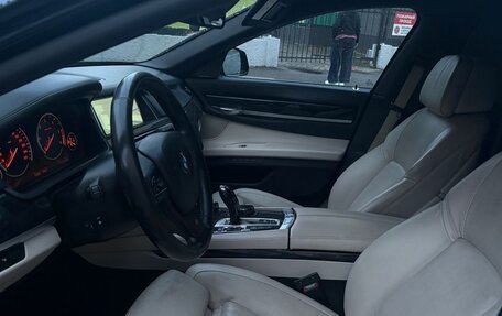 BMW 7 серия, 2013 год, 2 450 000 рублей, 9 фотография