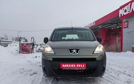 Peugeot Partner II рестайлинг 2, 2012 год, 800 000 рублей, 2 фотография