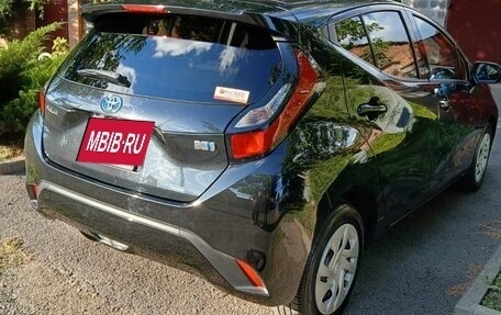 Toyota Aqua, 2021 год, 1 770 000 рублей, 2 фотография