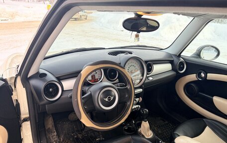 MINI Hatch, 2010 год, 700 000 рублей, 5 фотография