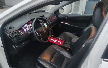 Toyota Camry, 2013 год, 1 850 000 рублей, 10 фотография