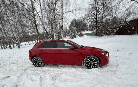 Mercedes-Benz A-Класс, 2019 год, 1 950 000 рублей, 5 фотография