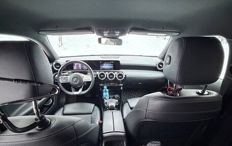 Mercedes-Benz A-Класс, 2019 год, 1 950 000 рублей, 9 фотография