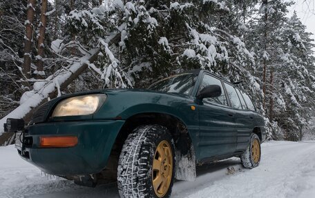 Toyota RAV4, 1998 год, 500 000 рублей, 3 фотография