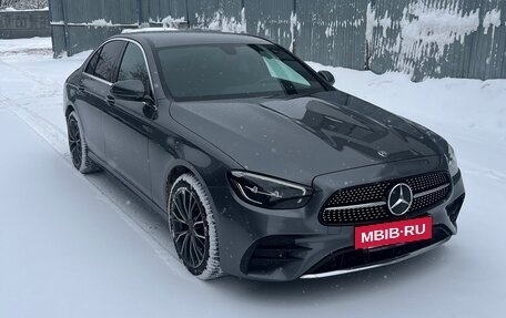 Mercedes-Benz E-Класс, 2021 год, 4 800 000 рублей, 2 фотография