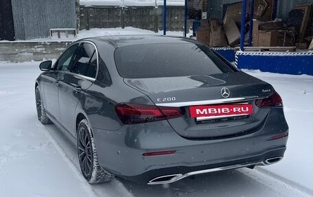 Mercedes-Benz E-Класс, 2021 год, 4 800 000 рублей, 5 фотография