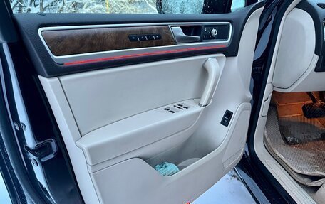 Volkswagen Touareg III, 2015 год, 2 480 000 рублей, 17 фотография