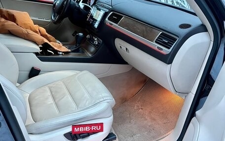 Volkswagen Touareg III, 2015 год, 2 480 000 рублей, 14 фотография