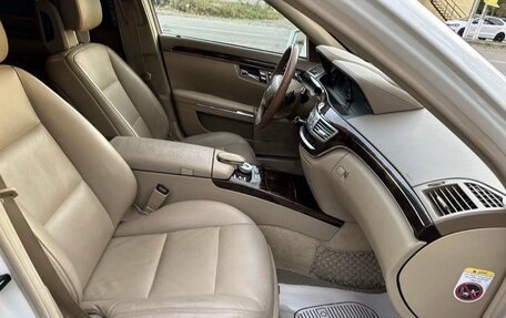 Mercedes-Benz S-Класс, 2011 год, 1 300 000 рублей, 19 фотография