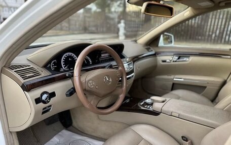 Mercedes-Benz S-Класс, 2011 год, 1 300 000 рублей, 27 фотография