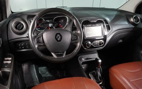 Renault Kaptur I рестайлинг, 2017 год, 1 394 000 рублей, 6 фотография