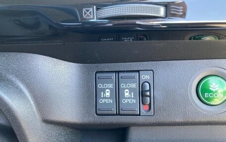 Honda Stepwgn IV, 2022 год, 2 012 000 рублей, 15 фотография