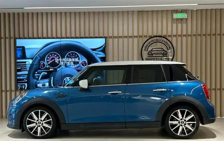 MINI Hatch, 2022 год, 2 100 000 рублей, 3 фотография